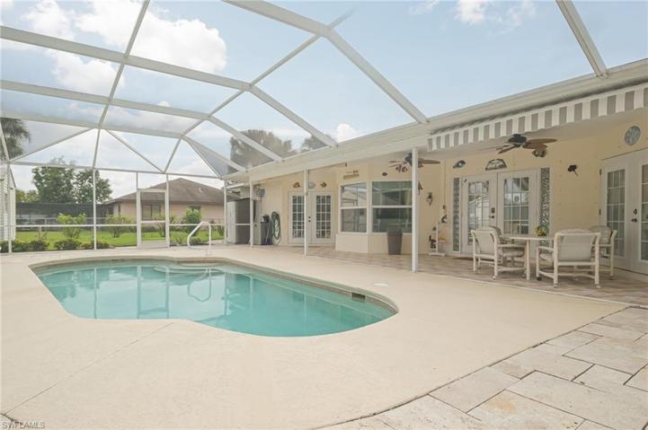 418 Glendale AVE, LEHIGH ACRES FL 33936
