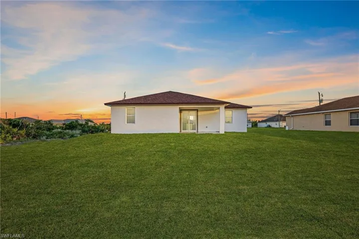 2806  69th W ST, Lehigh Acres, FL 33971