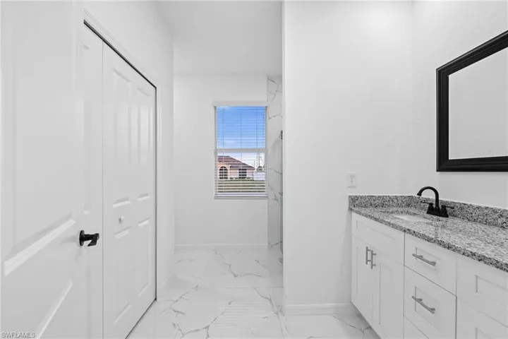 2806  69th W ST, Lehigh Acres, FL 33971