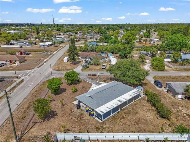 Bird's eye view with a residential view