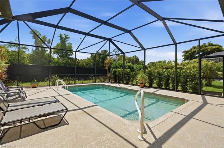 15081 Balmoral Loop, Fort Myers, Florida 33919