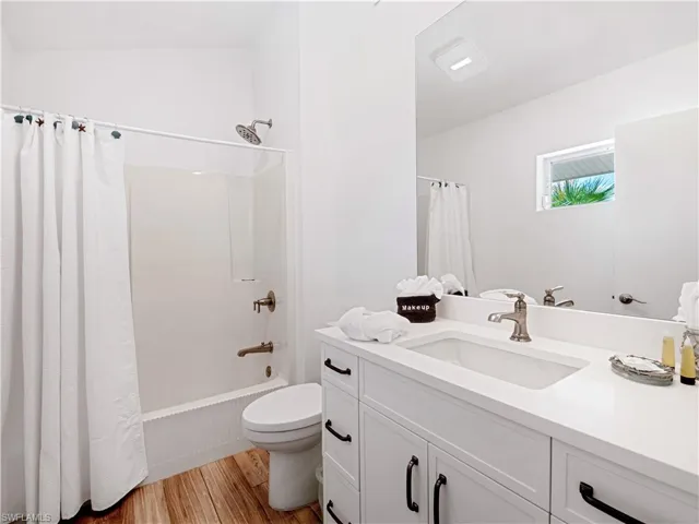 16500 Captiva Dr, Captiva, Florida 33924