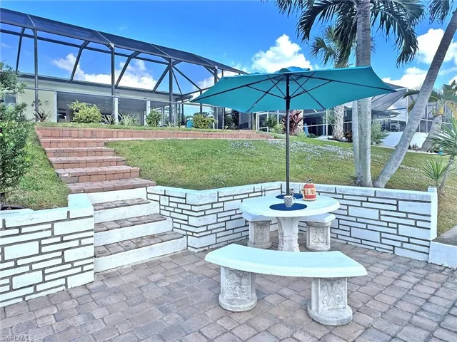 1240 Shelby Pkwy, Cape Coral, Florida 33904