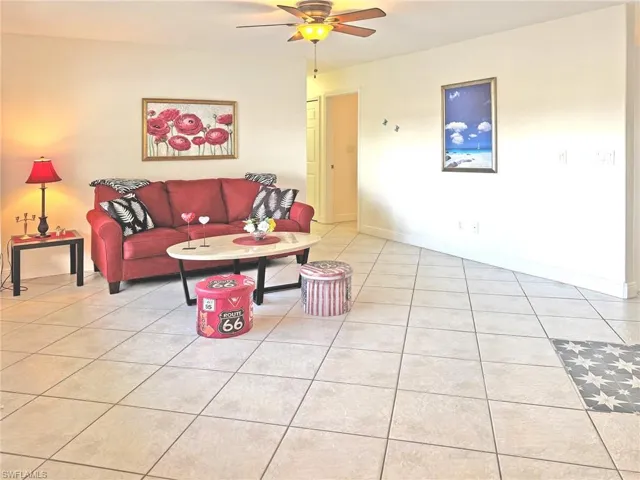 1240 Shelby Pkwy, Cape Coral, Florida 33904