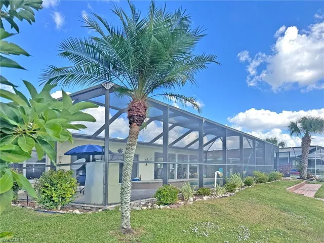 1240 Shelby Pkwy, Cape Coral, Florida 33904