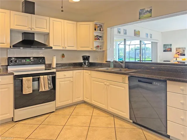 1240 Shelby Pkwy, Cape Coral, Florida 33904