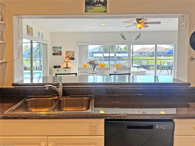 1240 Shelby Pkwy, Cape Coral, Florida 33904