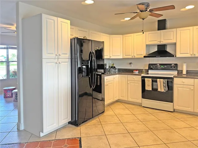 1240 Shelby Pkwy, Cape Coral, Florida 33904