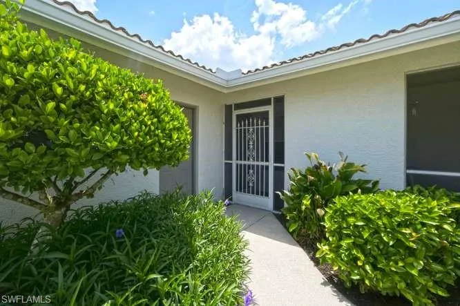 1040 Marblehead Dr N2, Naples, Florida 34104