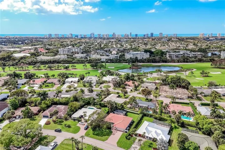 87  Burning Tree  DR, Naples, FL 34105