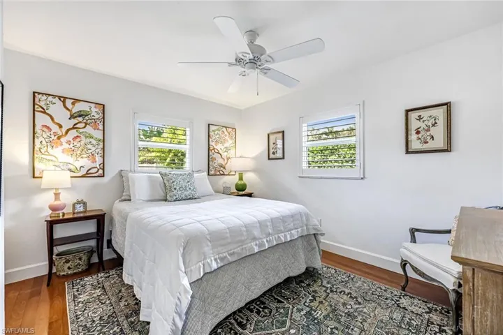 87  Burning Tree  DR, Naples, FL 34105
