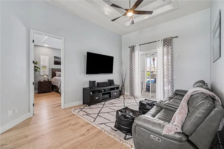1833 Nw 7th Ave, Cape Coral, Florida 33993