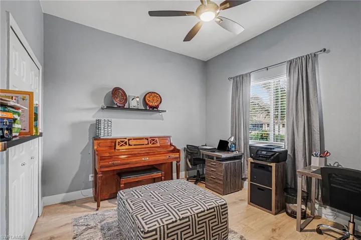 1833 Nw 7th Ave, Cape Coral, Florida 33993