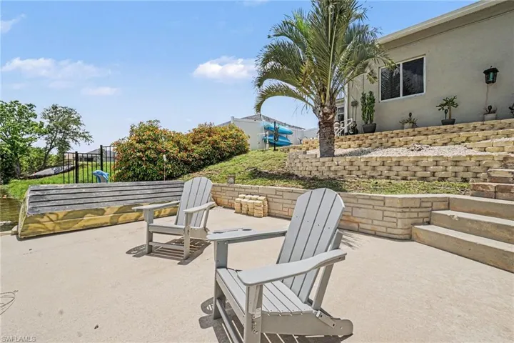 1833 Nw 7th Ave, Cape Coral, Florida 33993