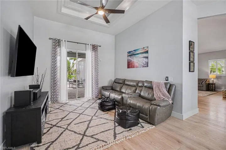 1833 Nw 7th Ave, Cape Coral, Florida 33993
