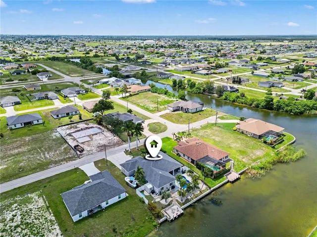 1833 Nw 7th Ave, Cape Coral, Florida 33993