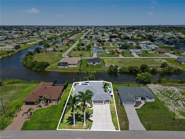 1833 Nw 7th Ave, Cape Coral, Florida 33993