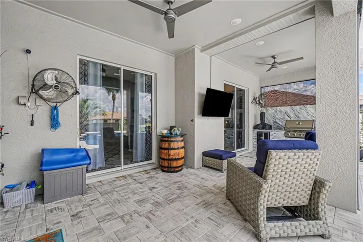 1833 Nw 7th Ave, Cape Coral, Florida 33993