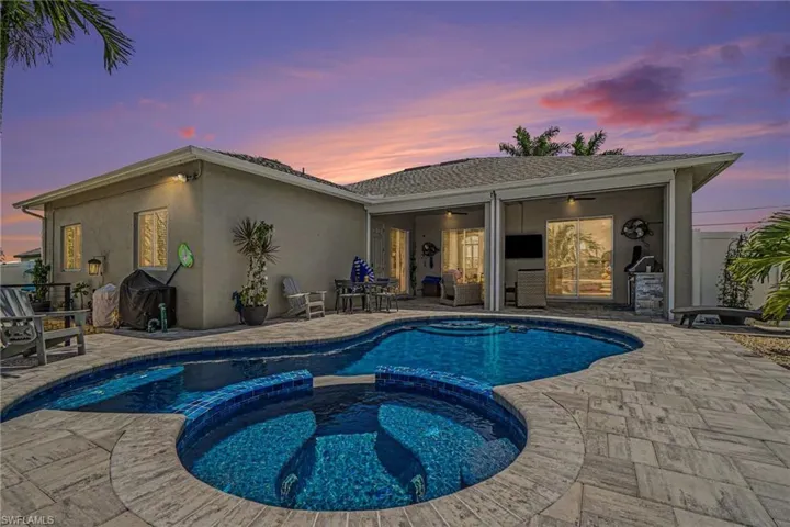 1833 Nw 7th Ave, Cape Coral, Florida 33993