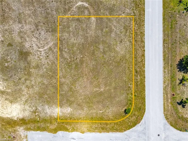 Aerial overview of property's location with property boundaries highlighted