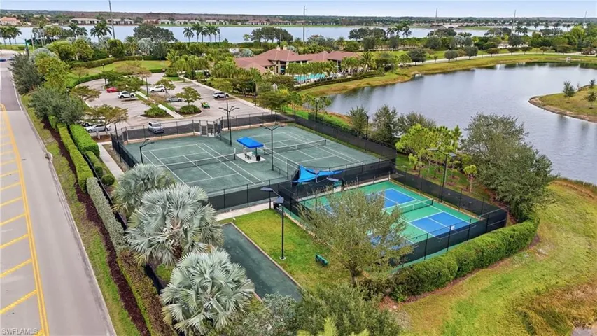 2383  Anguilla  DR, Naples, FL 34120