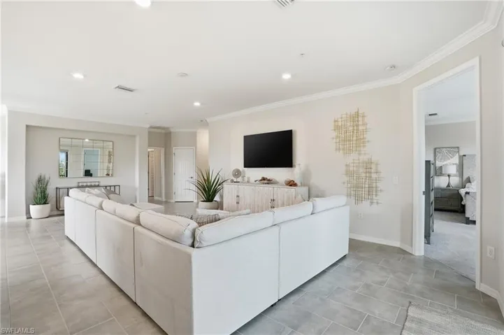 2383  Anguilla  DR, Naples, FL 34120