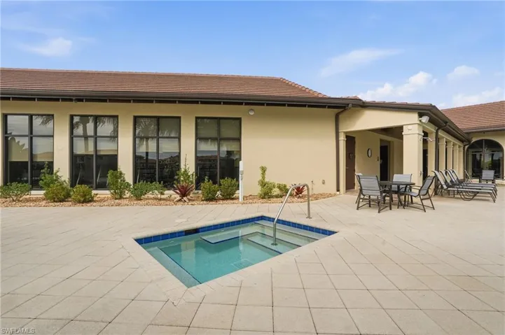 2383  Anguilla  DR, Naples, FL 34120
