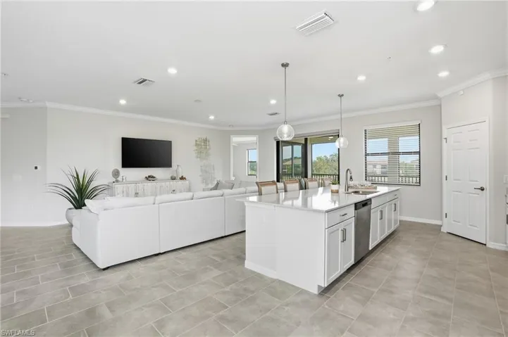 2383  Anguilla  DR, Naples, FL 34120