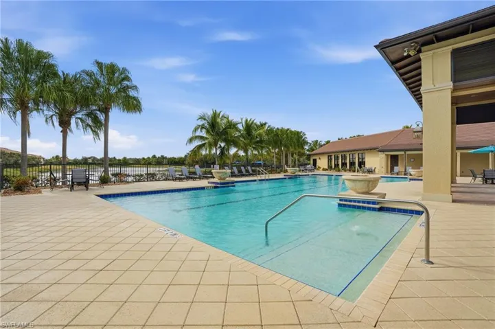 2383  Anguilla  DR, Naples, FL 34120