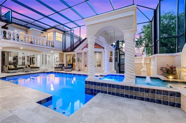Heated pool & spa.