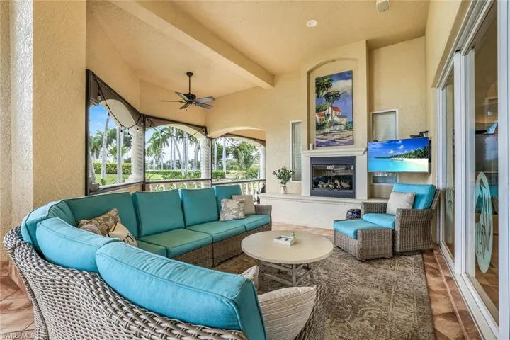 Fireplace for those coolers nights.