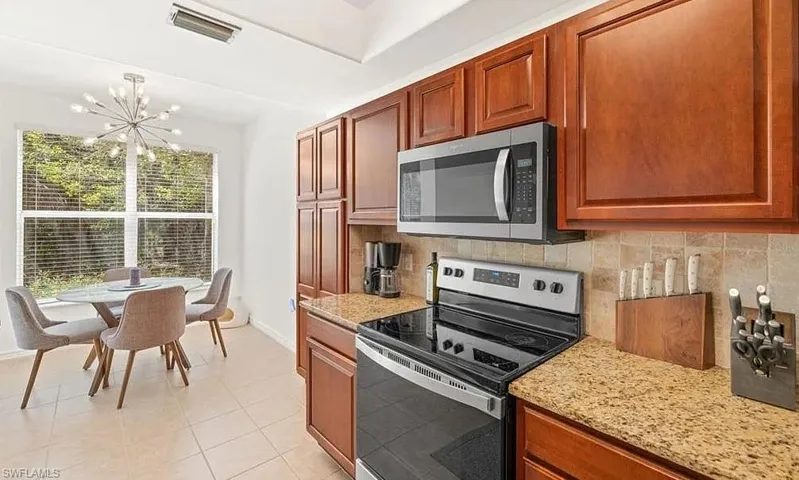1315 Henley St 1006, Naples, Florida 34105