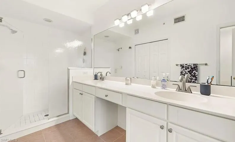 1315 Henley St 1006, Naples, Florida 34105