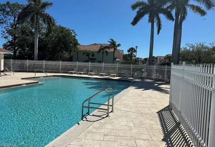 1315 Henley St 1006, Naples, Florida 34105