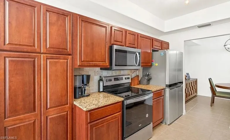 1315 Henley St 1006, Naples, Florida 34105