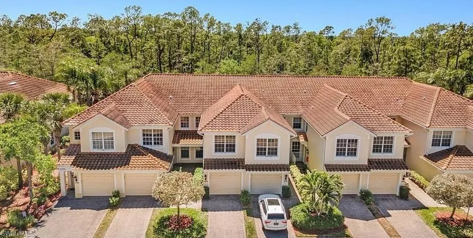 1315 Henley St 1006, Naples, Florida 34105