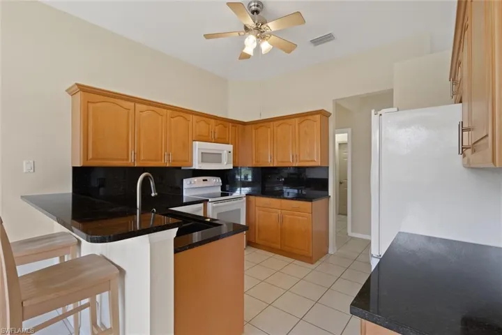 3266  Sturgeon Bay  CT, Naples, FL 34120