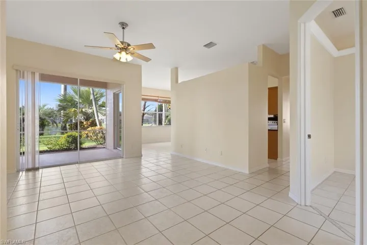 3266  Sturgeon Bay  CT, Naples, FL 34120