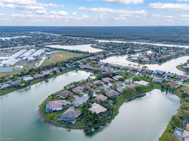 3266  Sturgeon Bay  CT, Naples, FL 34120