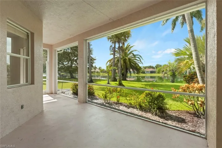 3266  Sturgeon Bay  CT, Naples, FL 34120
