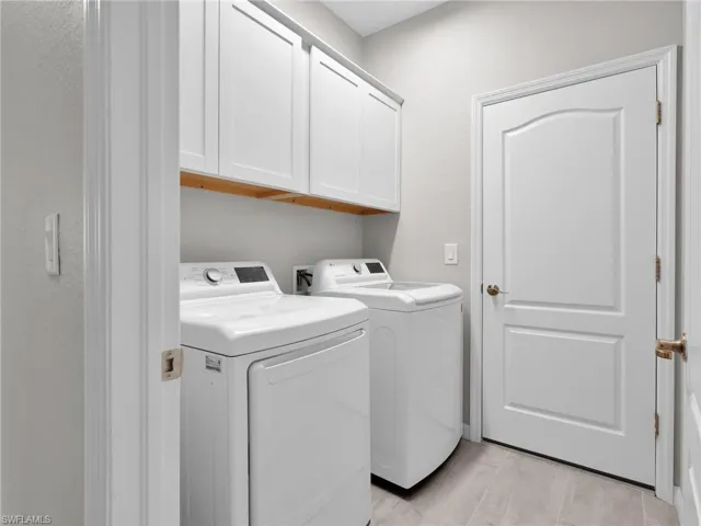 19527 Utopia Ln, Estero, Florida 33928