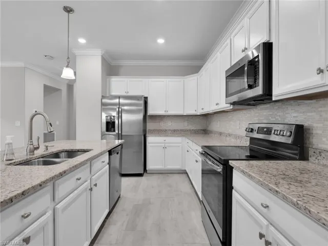 19527 Utopia Ln, Estero, Florida 33928