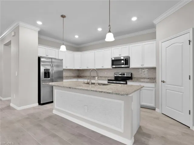 19527 Utopia Ln, Estero, Florida 33928