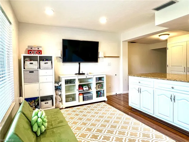 5038  Northampton  DR, Fort Myers, FL 33919