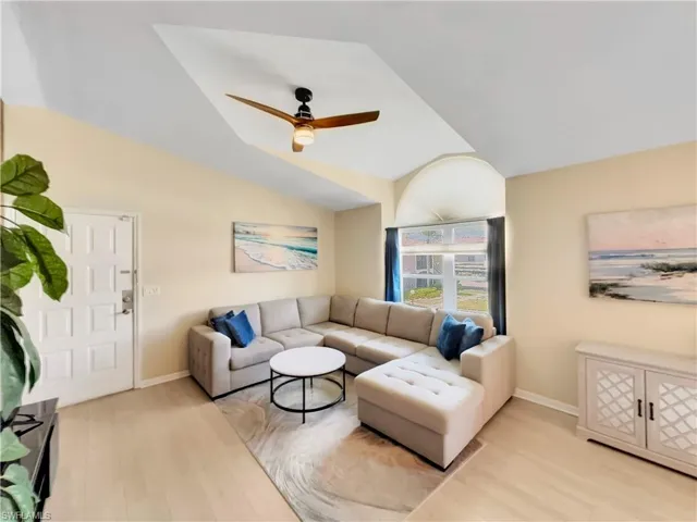 13256  Whitehaven  LN, Fort Myers, FL 33966
