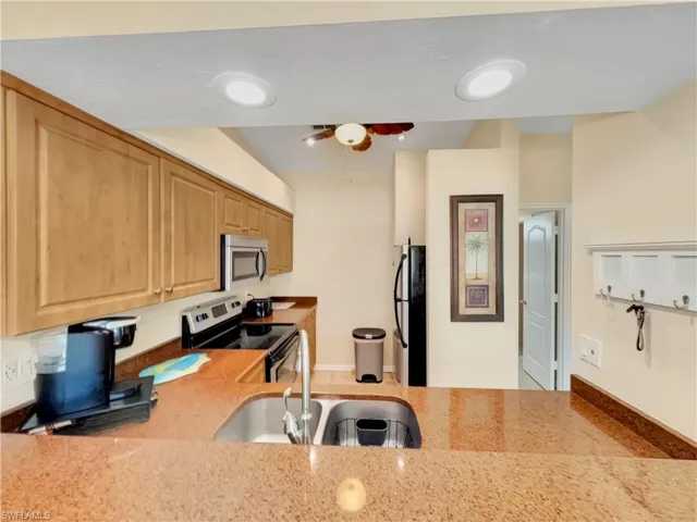 13256  Whitehaven  LN, Fort Myers, FL 33966