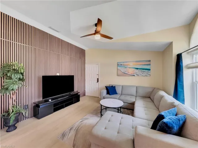 13256  Whitehaven  LN, Fort Myers, FL 33966