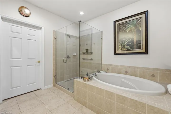 9631 Spanish Moss Way 3922, Bonita Springs, Florida 34135