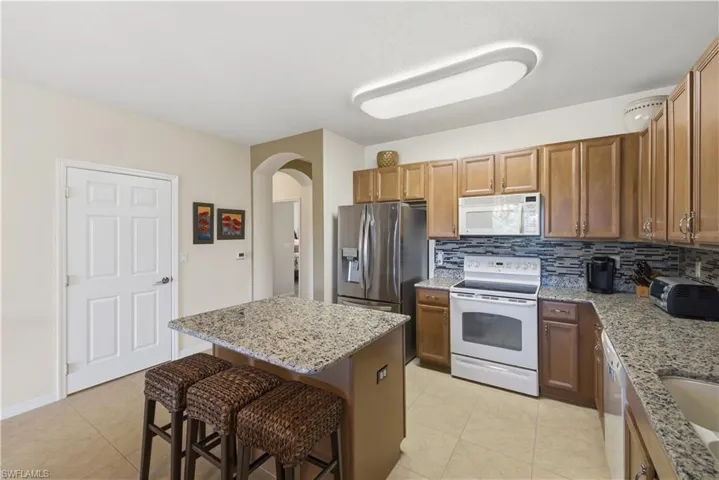 9631 Spanish Moss Way 3922, Bonita Springs, Florida 34135