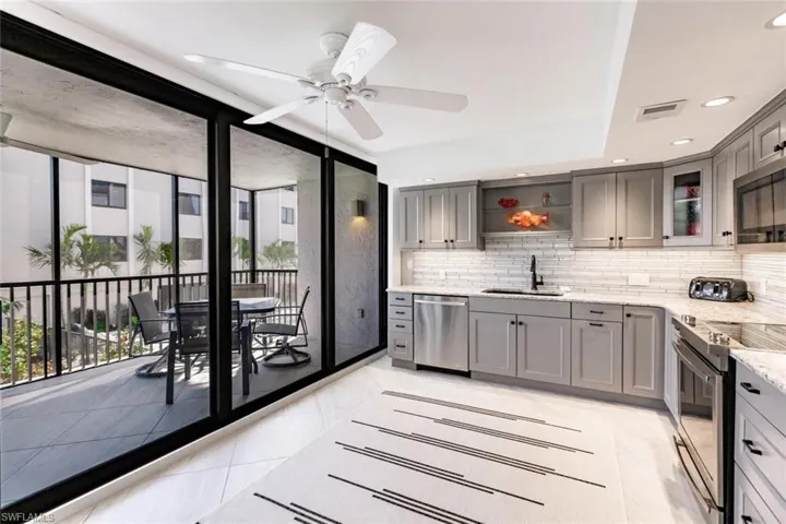 1191 Middle Gulf DR # 4A, SANIBEL FL 33957